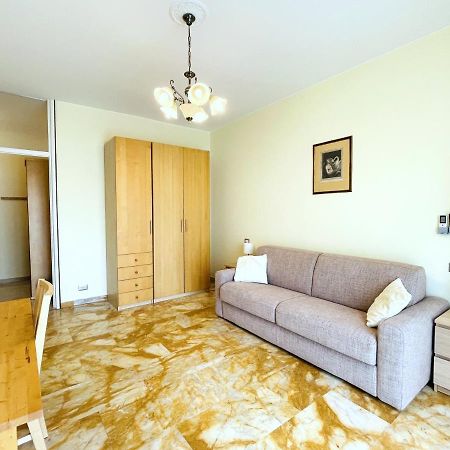 Accomodo Mib27 Bivano Centrale Villa Milan Exterior photo